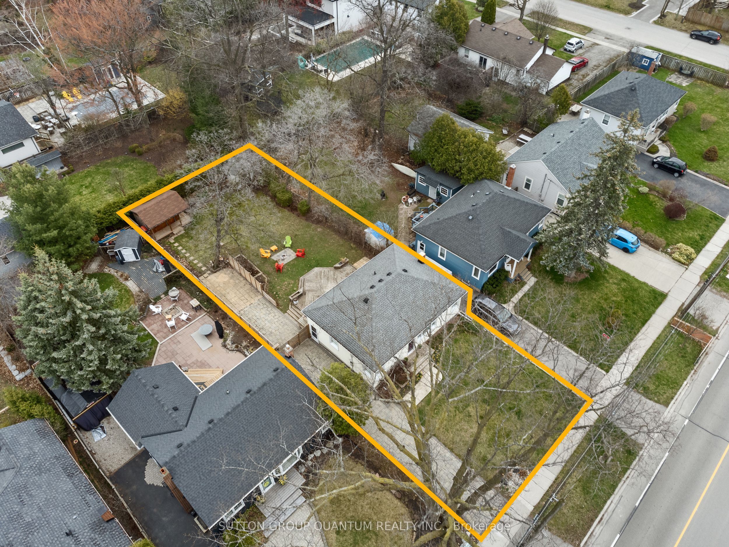 407 Queen Mary Drive