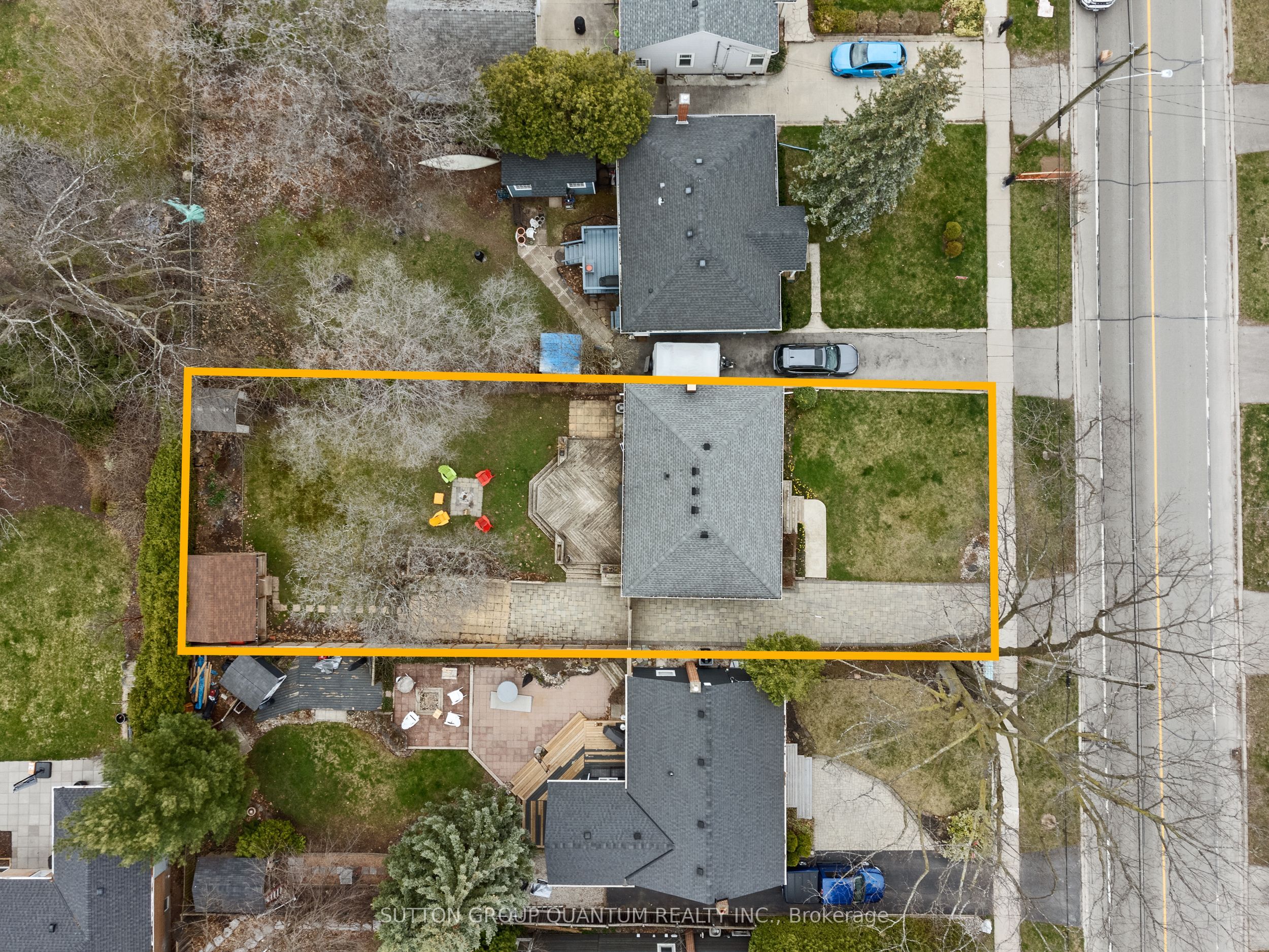 407 Queen Mary Drive