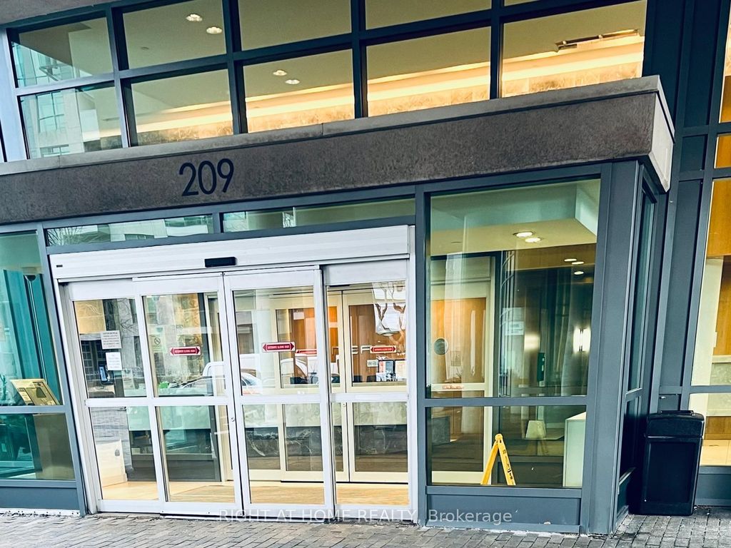 Photo of 209 Fort York Boulevard #1158, Toronto, ON M5V 4A1 (MLS # C12643480)