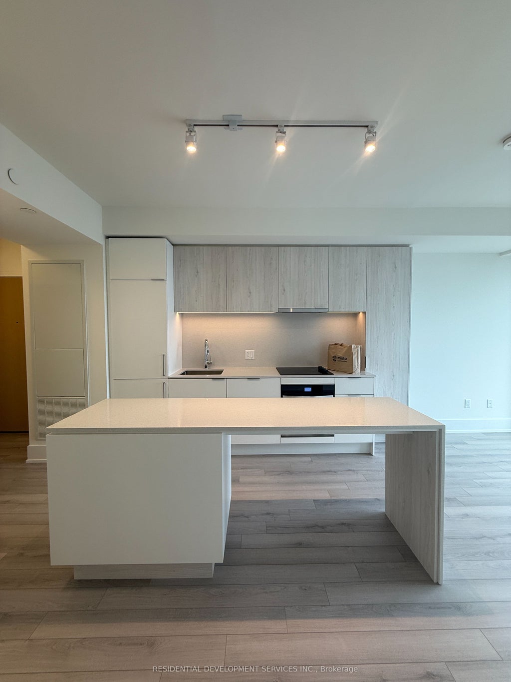 Photo of 89 Church Street #4604, Toronto, ON M5C 0B7 (MLS # C13618348)