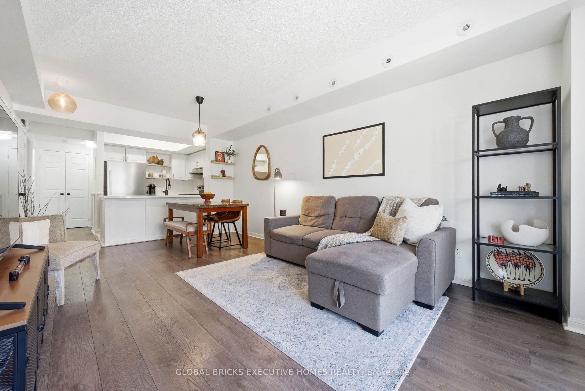 3041 Finch Avenue W 2054