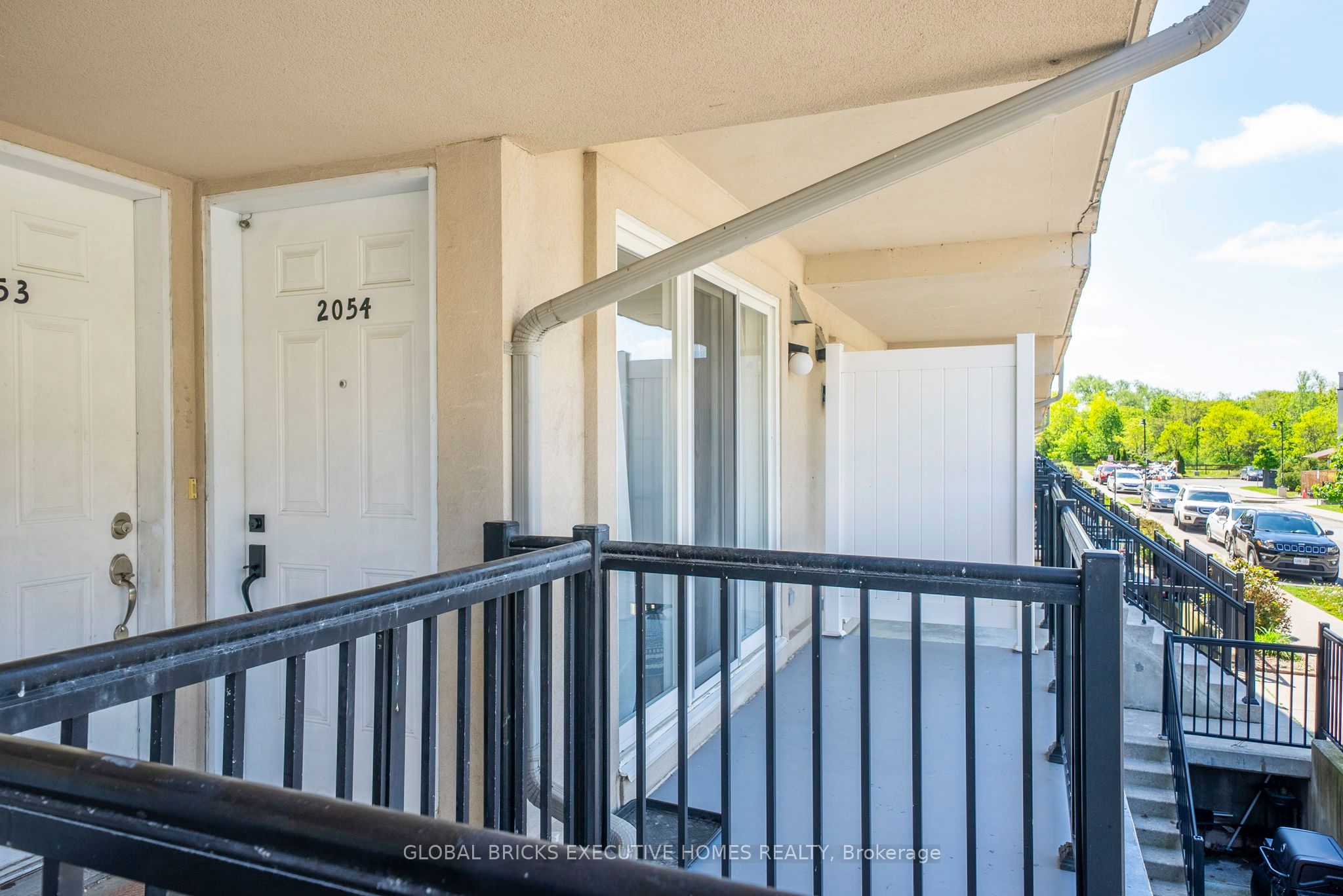 3041 Finch Avenue W 2054