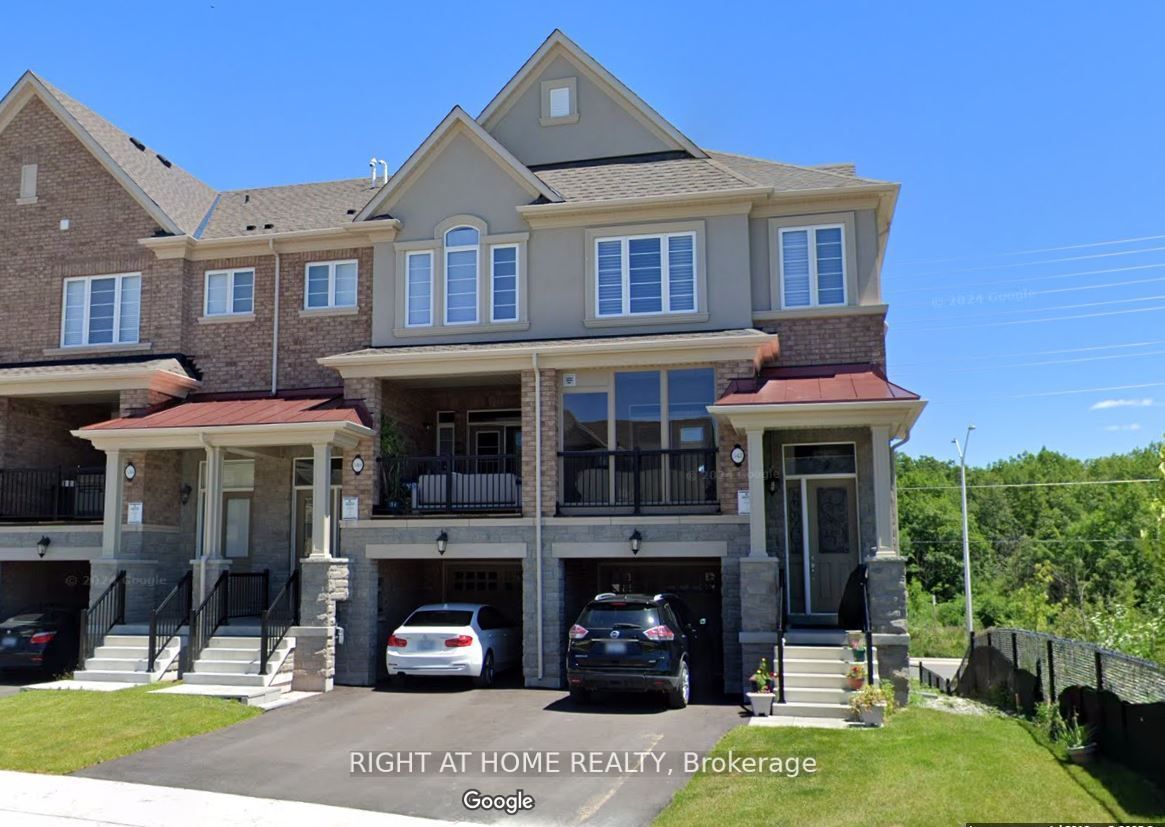 540 Stream Crescent