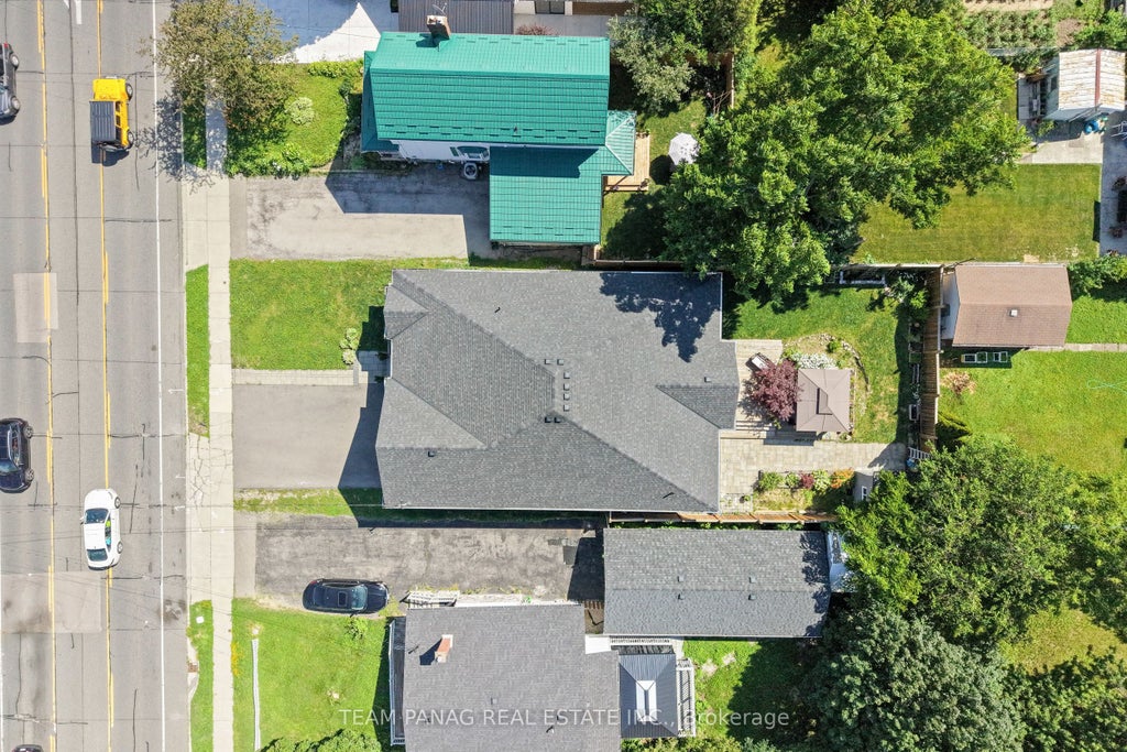 Photo of 646 West 5th Street, Hamilton, ON L9C 3R2 (MLS # X13538896)