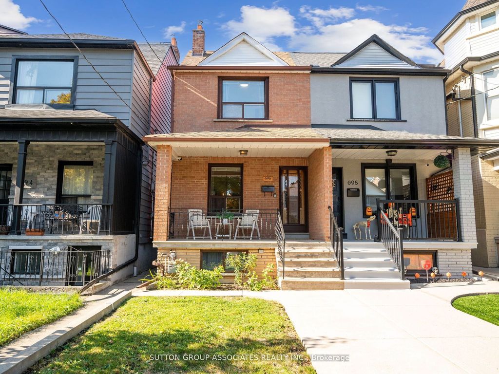 Photo of 696 Crawford Street, Toronto, ON M6G 3K2 (MLS # C12418650)