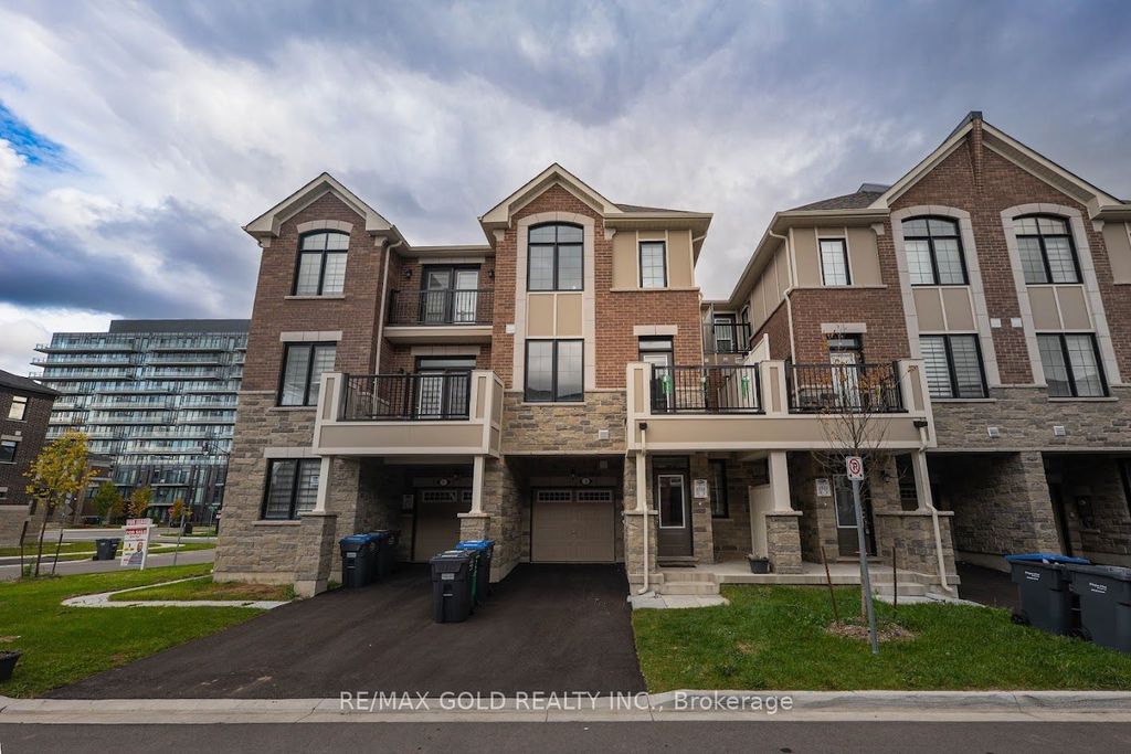 Photo of 3 Melmar Street, Brampton, ON L7A 0B6 (MLS # W12597350)