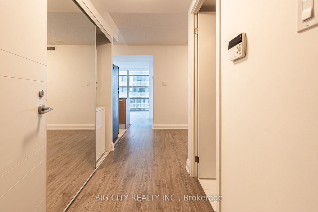 Photo of 37 Grosvenor Street #1602, Toronto, ON M4Y 3G5 (MLS # C12283261)