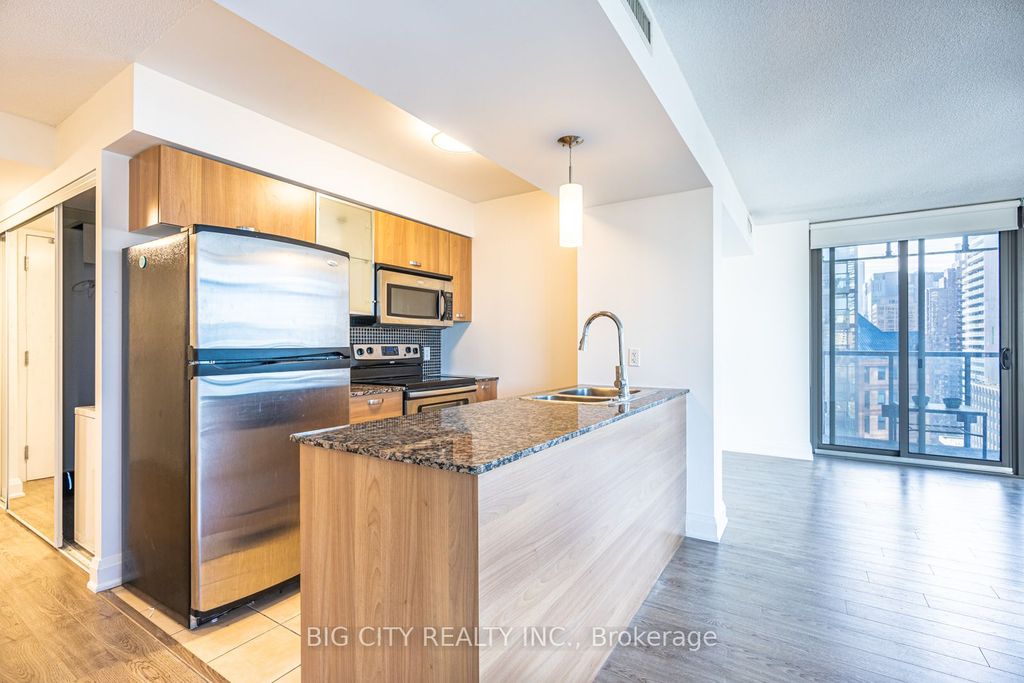 Photo of 37 Grosvenor Street #1602, Toronto, ON M4Y 3G5 (MLS # C12283261)