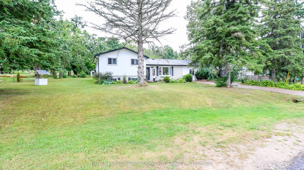 Photo of 14 Conder Drive, Oro-Medonte, ON L0K 1E0 (MLS # S12768592)