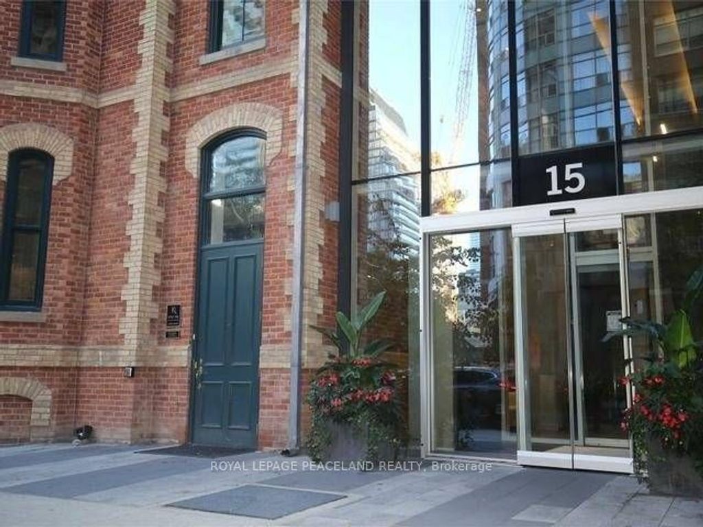 Photo of 15 Grenville Street #808, Toronto, ON M4Y 0B9 (MLS # C13087962)