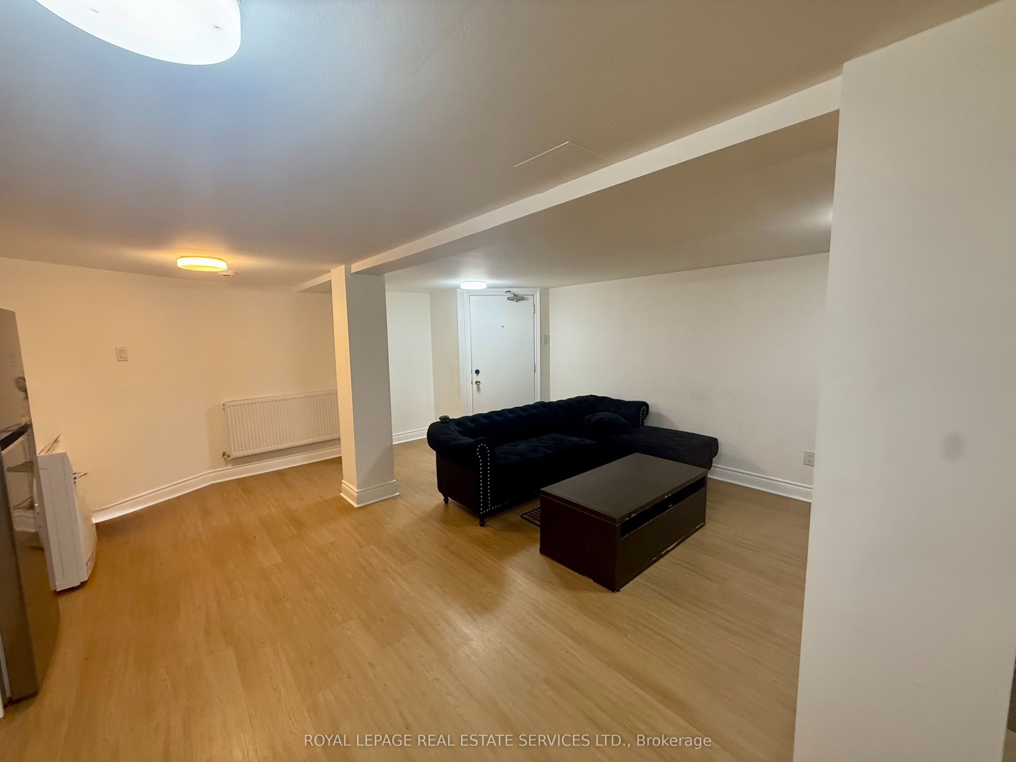 19 Roseland Drive E 6