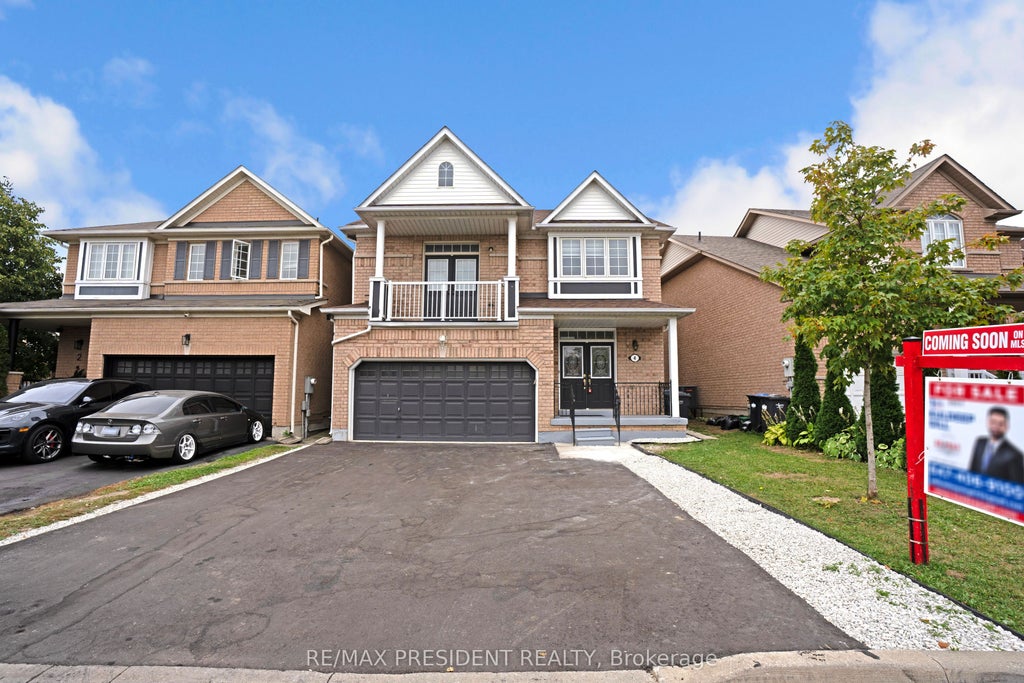 Photo of 4 Chalkfarm Crescent, Brampton, ON L7A 3V8 (MLS # W13858824)