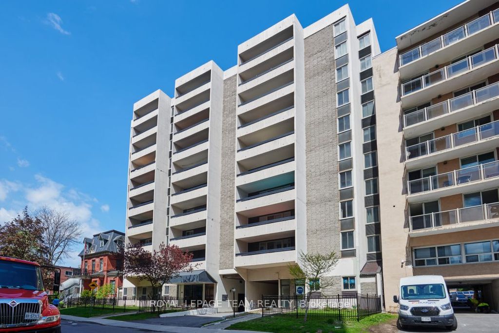 Photo of 141 Somerset Street W #1004, Ottawa Centre, ON K2P 2H1 (MLS # X13159700)