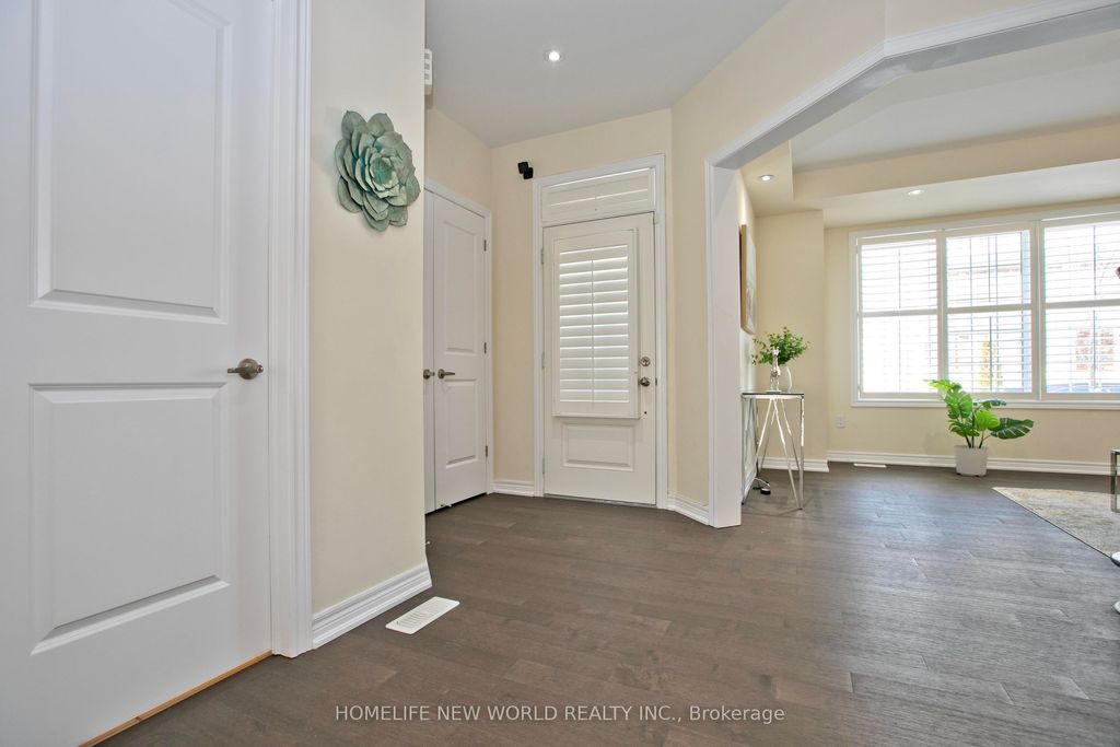 Photo of 45 Demott Avenue, Markham, ON L6B 0X2 (MLS # N12853814)