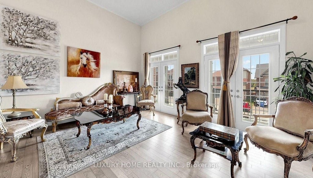 Photo of 78 BEN SINCLAIR Avenue, East Gwillimbury, ON L0G 1R0 (MLS # N13580816)