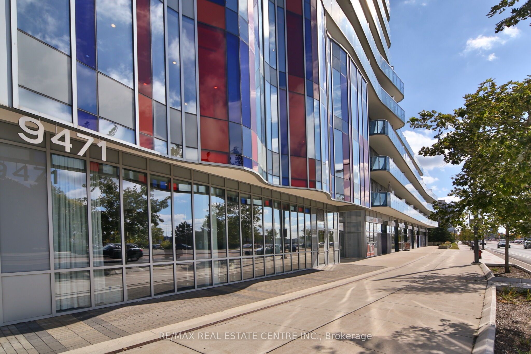 9471 Yonge Street 315