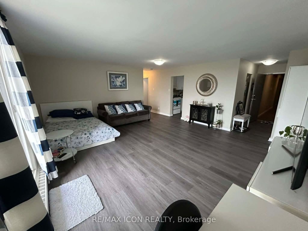 Photo of 573 Mornington Avenue #810, London East, ON N5Y 4T9 (MLS # X13167086)