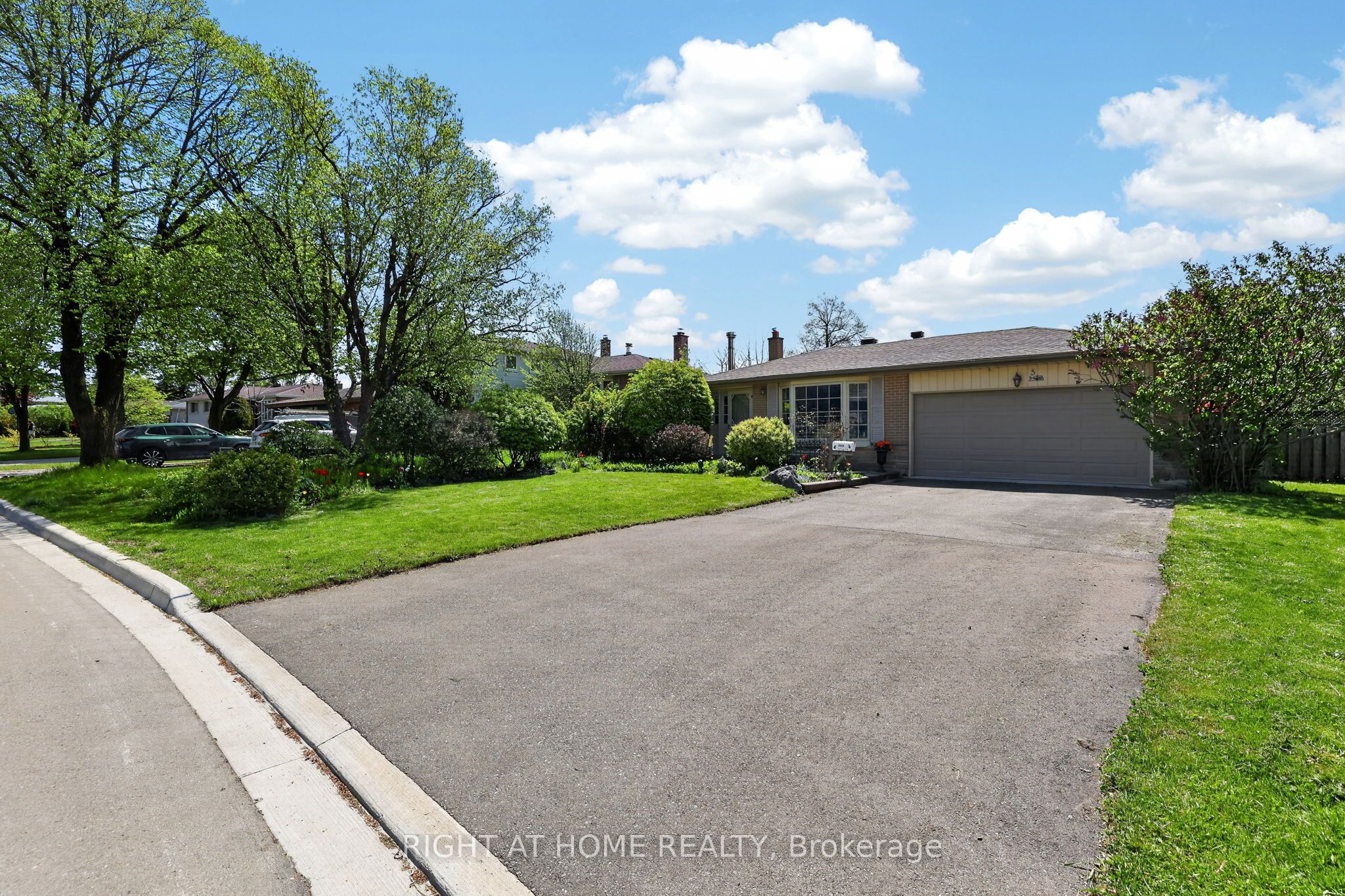 5 Fleance Drive