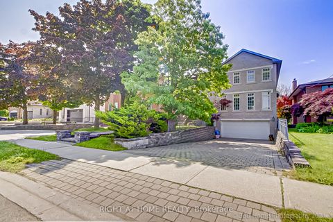 103 Oak Avenue Richmond Hill ON L4C 6R6