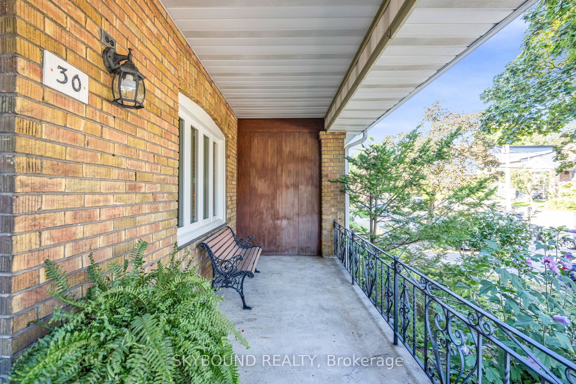 30 Woodmount Avenue