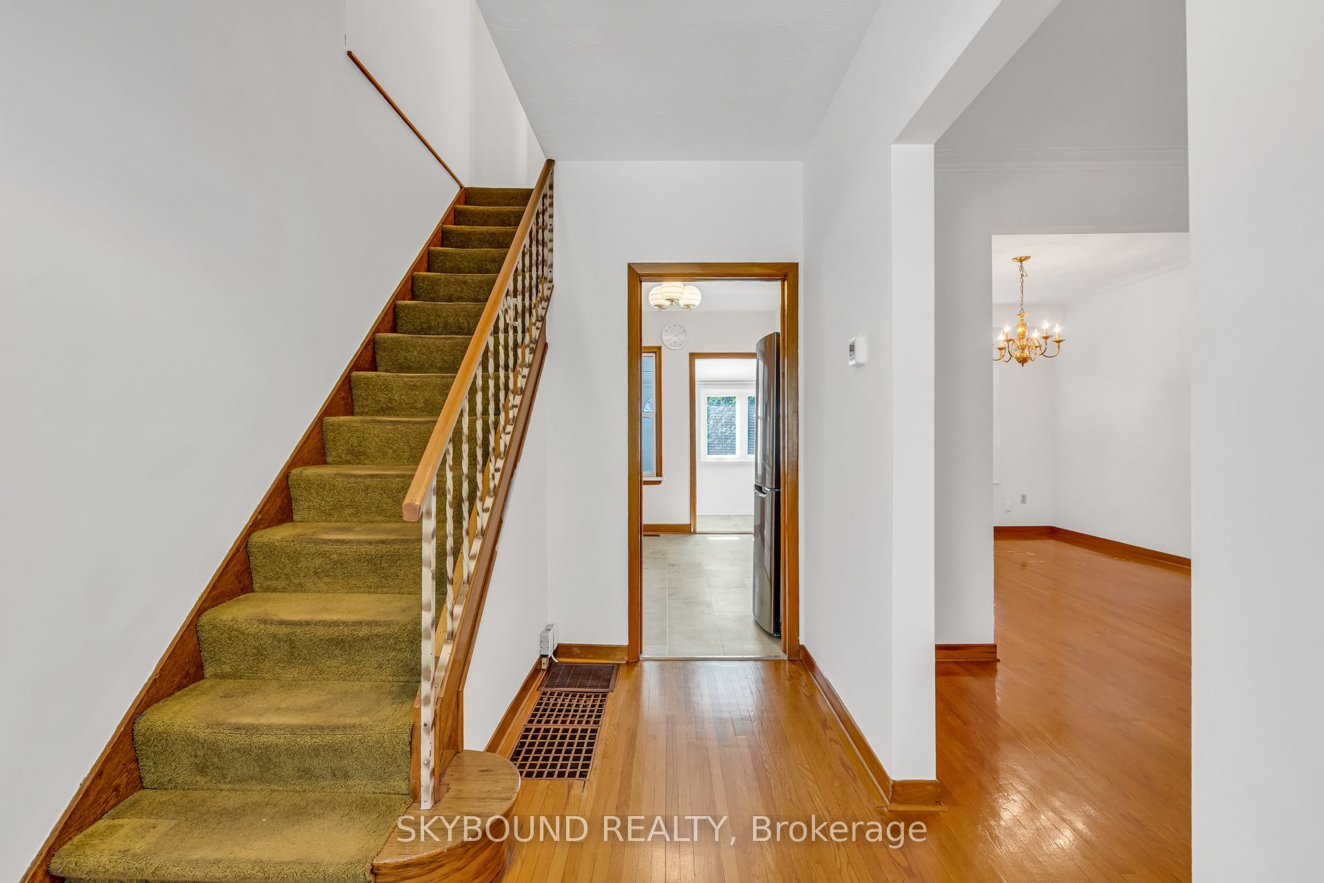 30 Woodmount Avenue