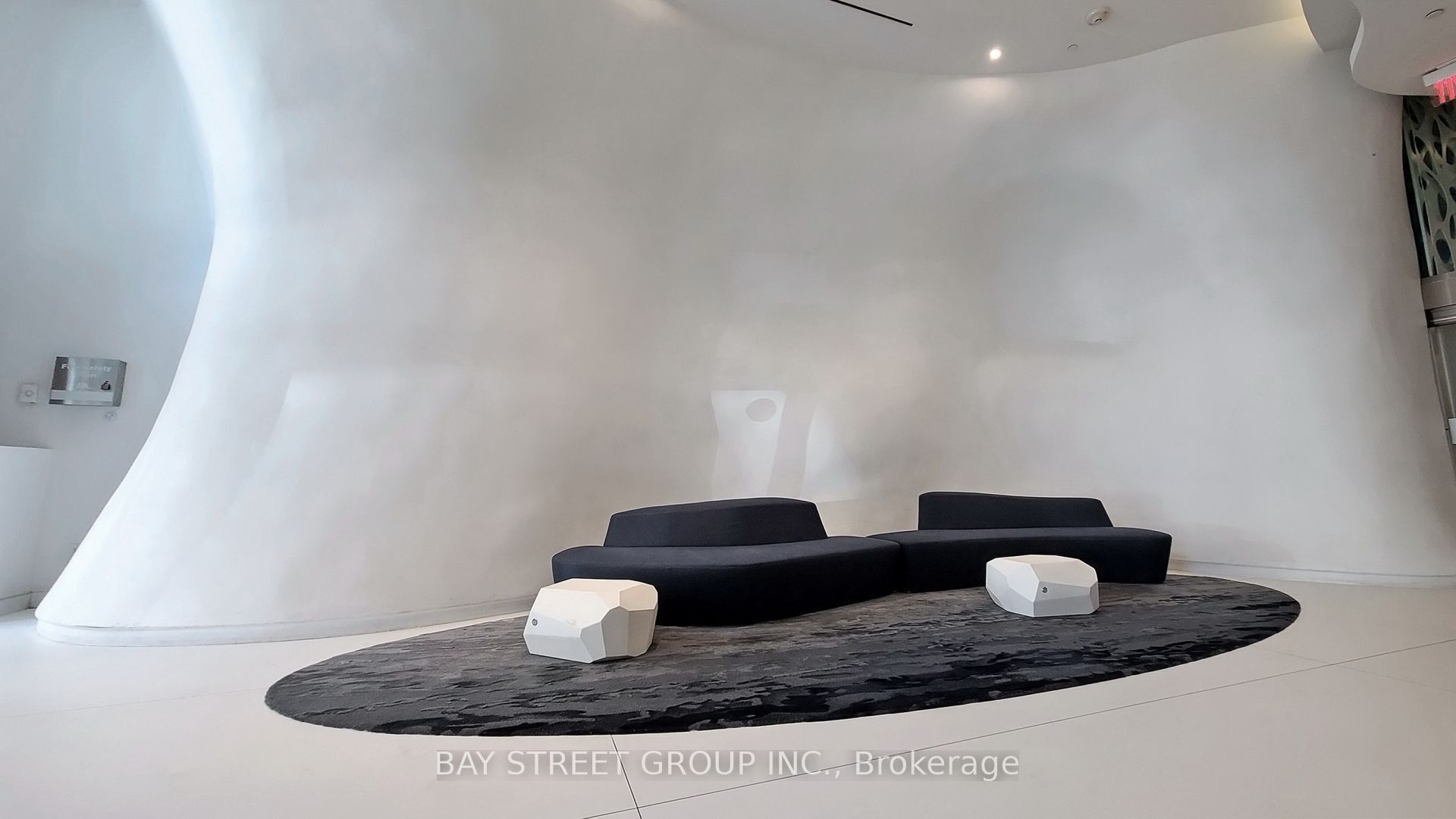 1 Bloor Street E 1701