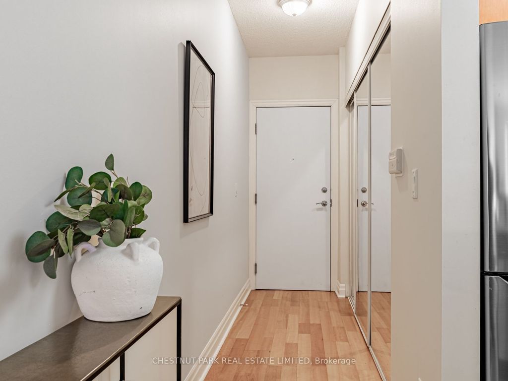 Photo of 2119 Lake Shore Boulevard W #501, Toronto, ON M8V 4E8 (MLS # W12849530)
