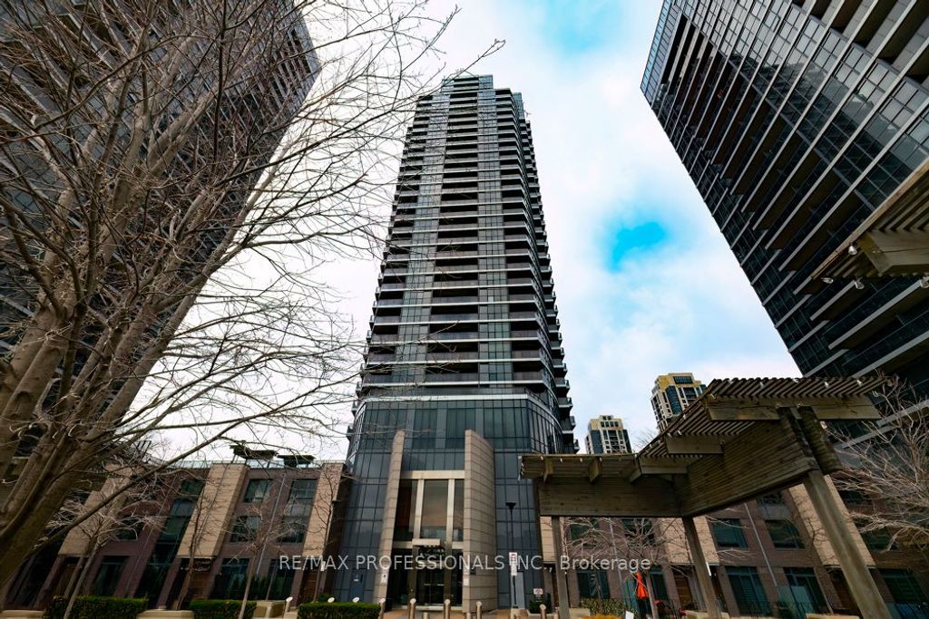 Photo of 5 Valhalla Inn Road #1301, Toronto, ON M9B 1S9 (MLS # W13013338)
