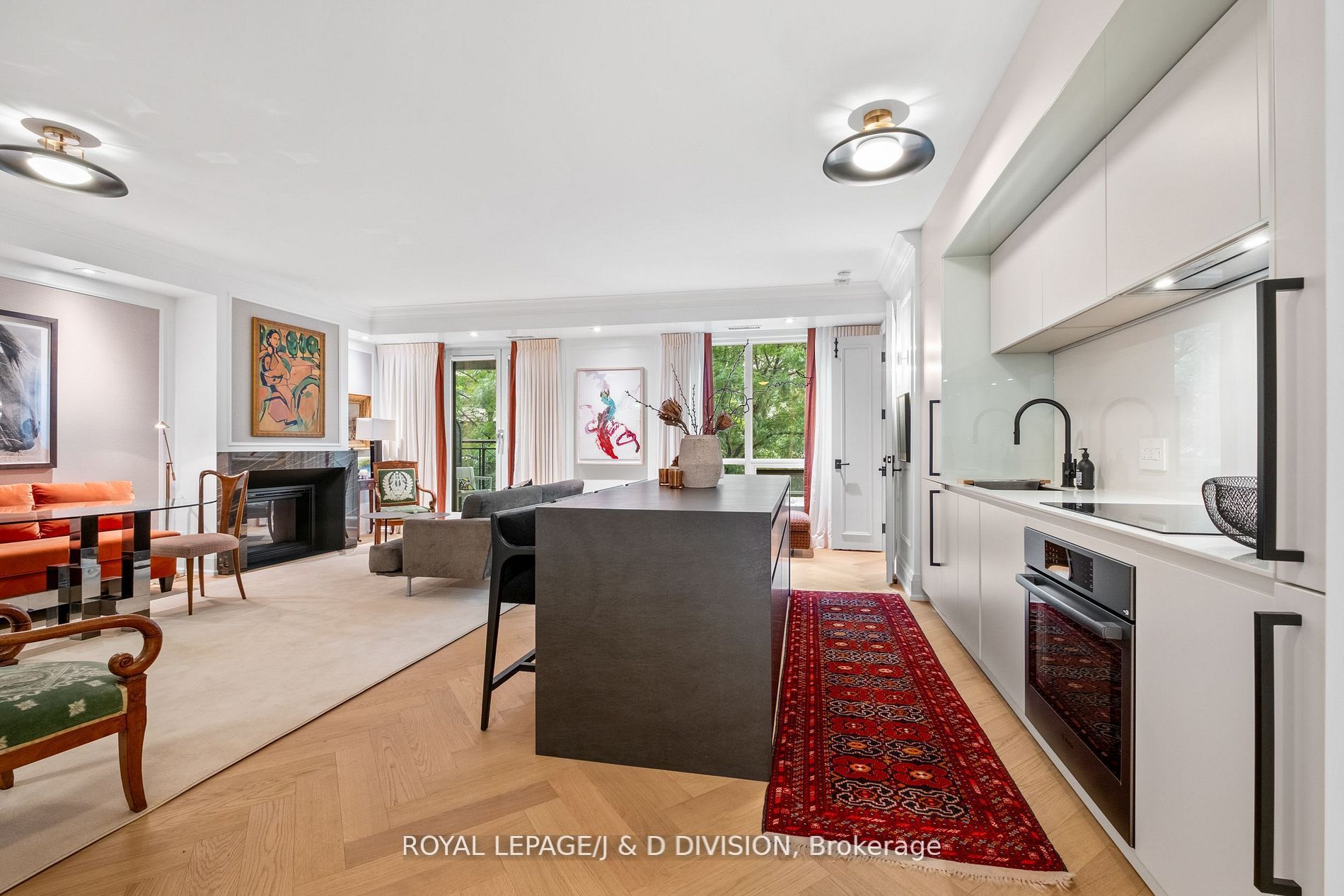 20 Scrivener Square 301