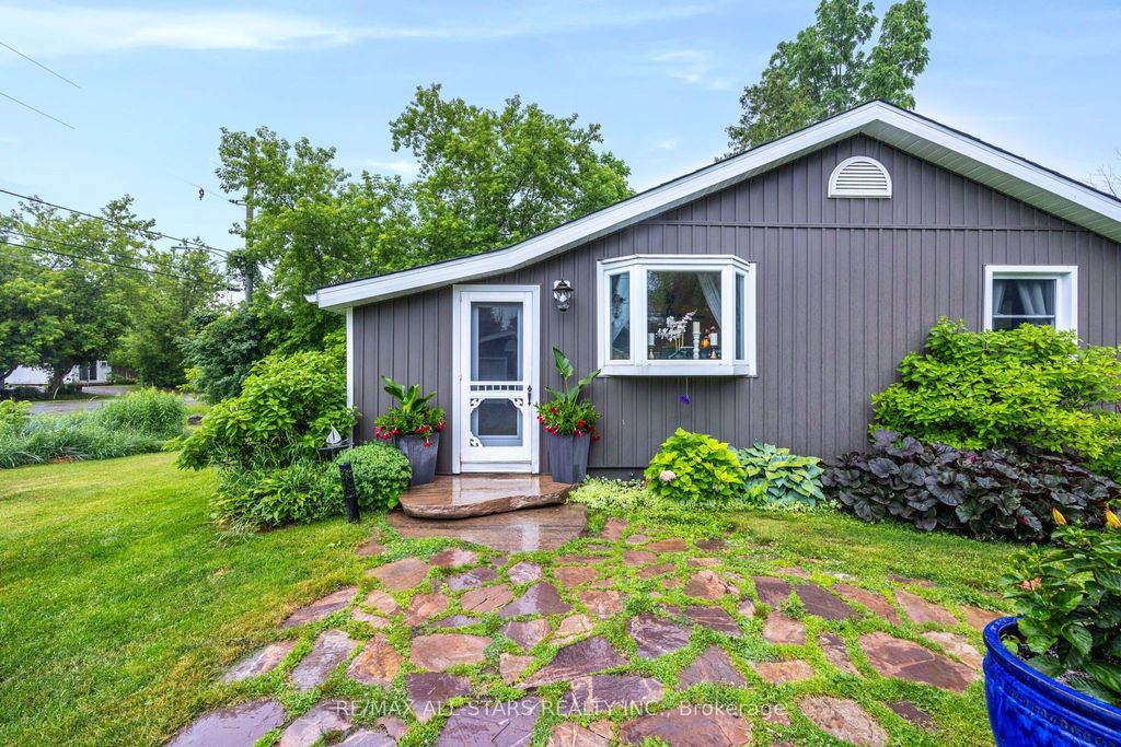 Photo of 31 O'Dell Lane, Georgina, ON L0E 1S0 (MLS # N13038436)