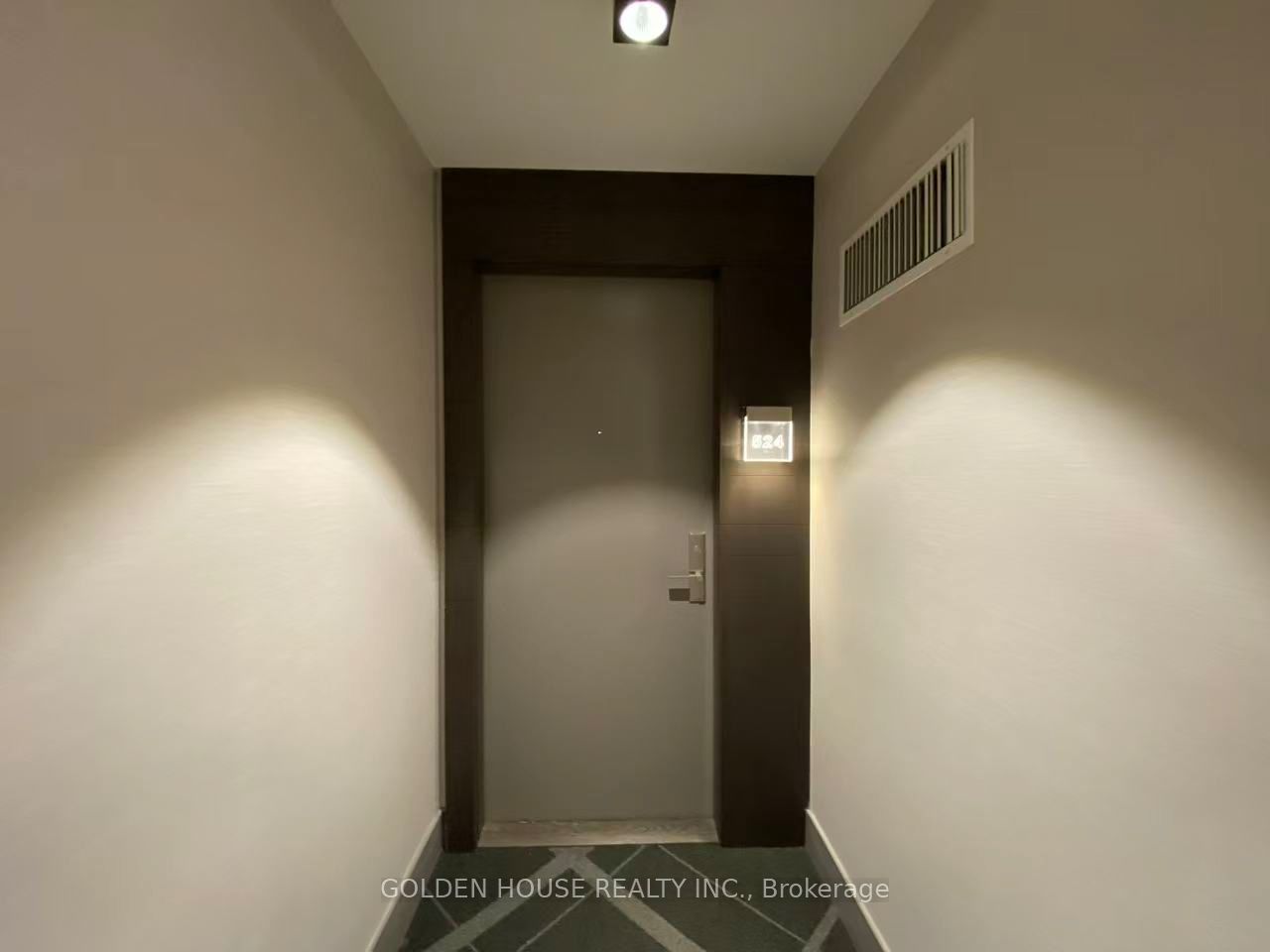 55 Merchants' Wharf N/A 524