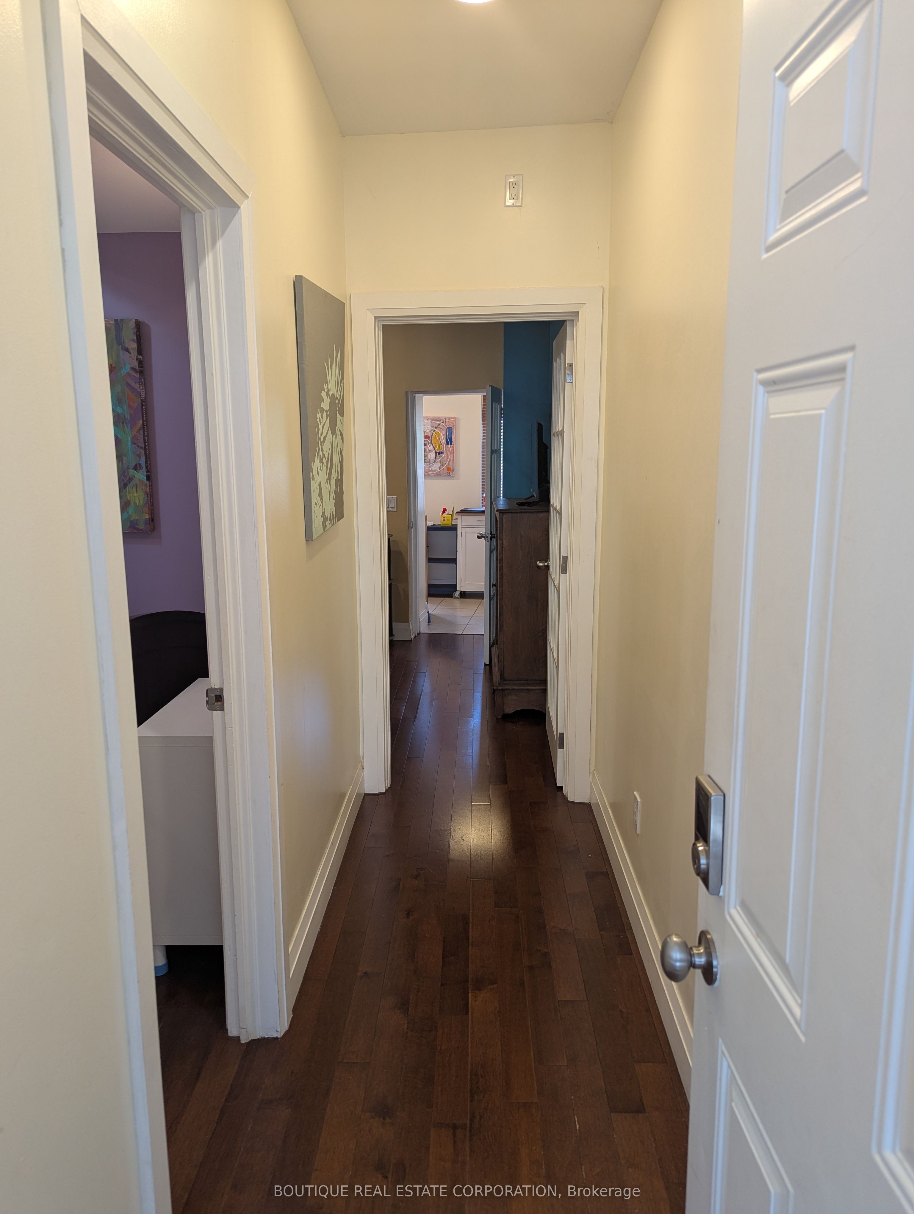 2222 Dundas Street W 202
