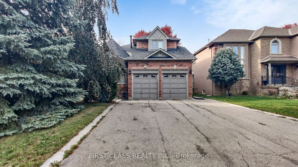 Photo of 116 Kinloch Crescent, Vaughan, ON L6A 2E9 (MLS # N12475190)