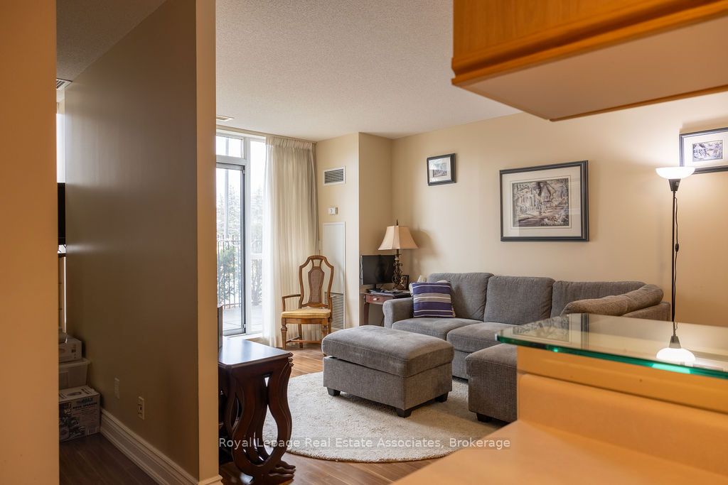 1150 Parkwest Place 104