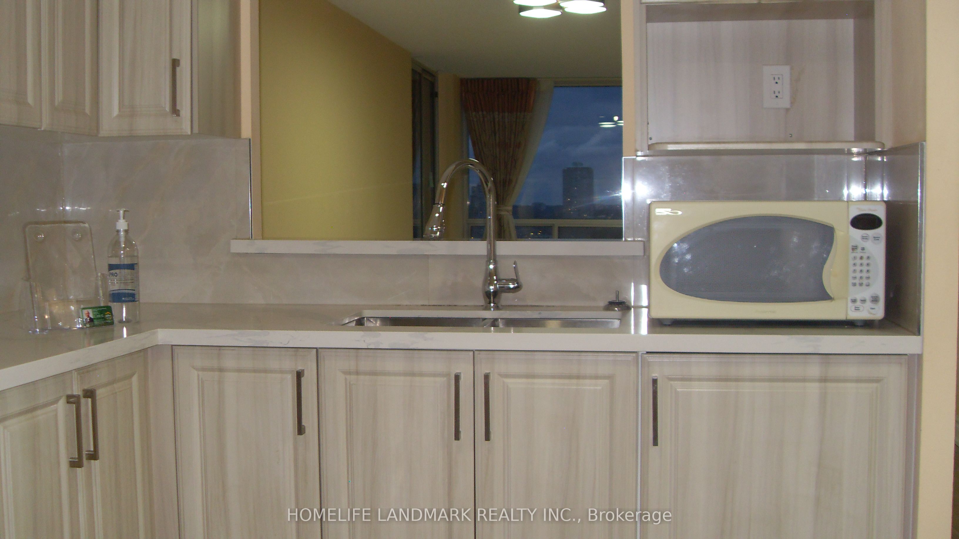 4725 Sheppard Avenue E 1802