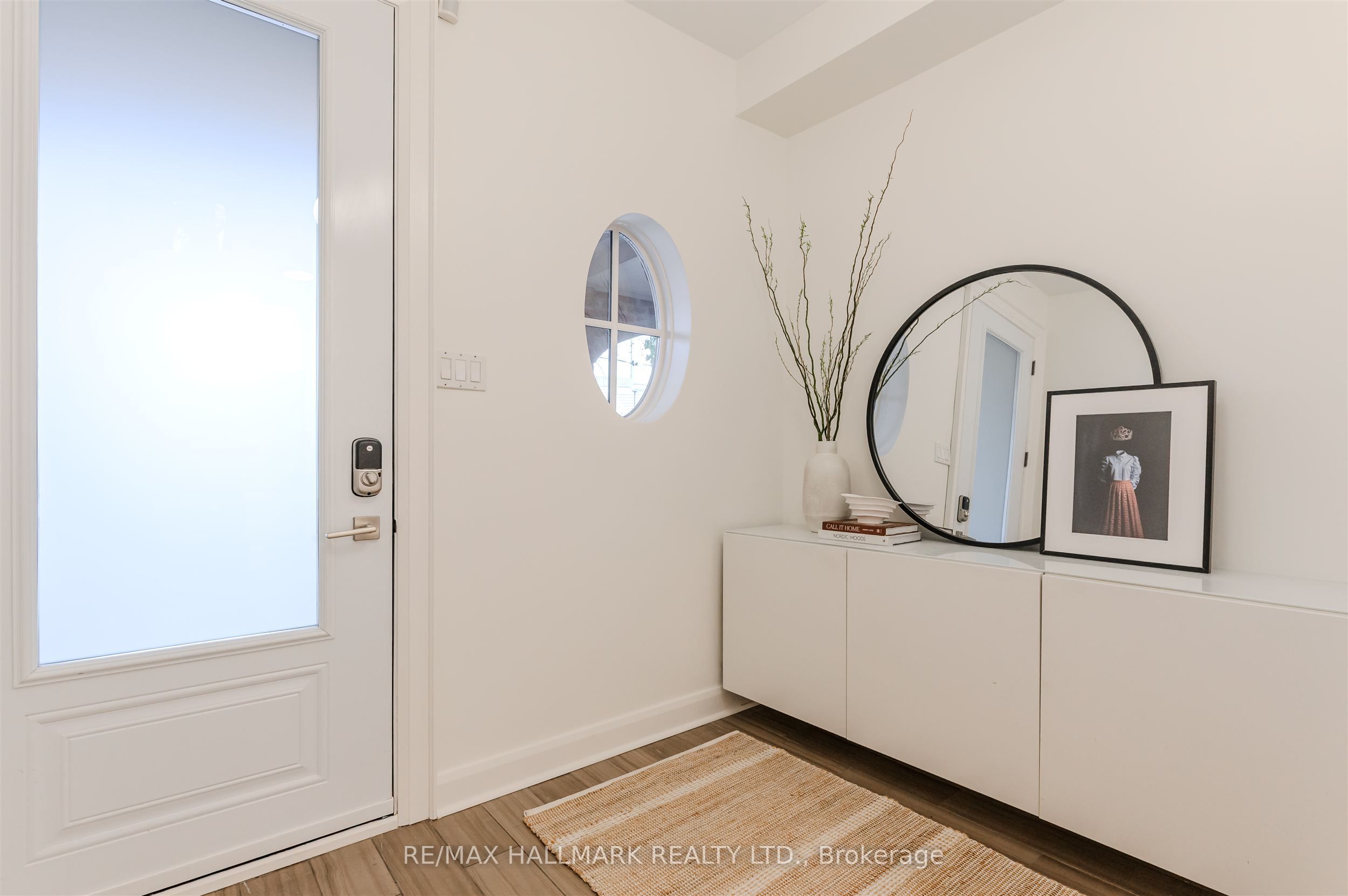 30B De Grassi Street