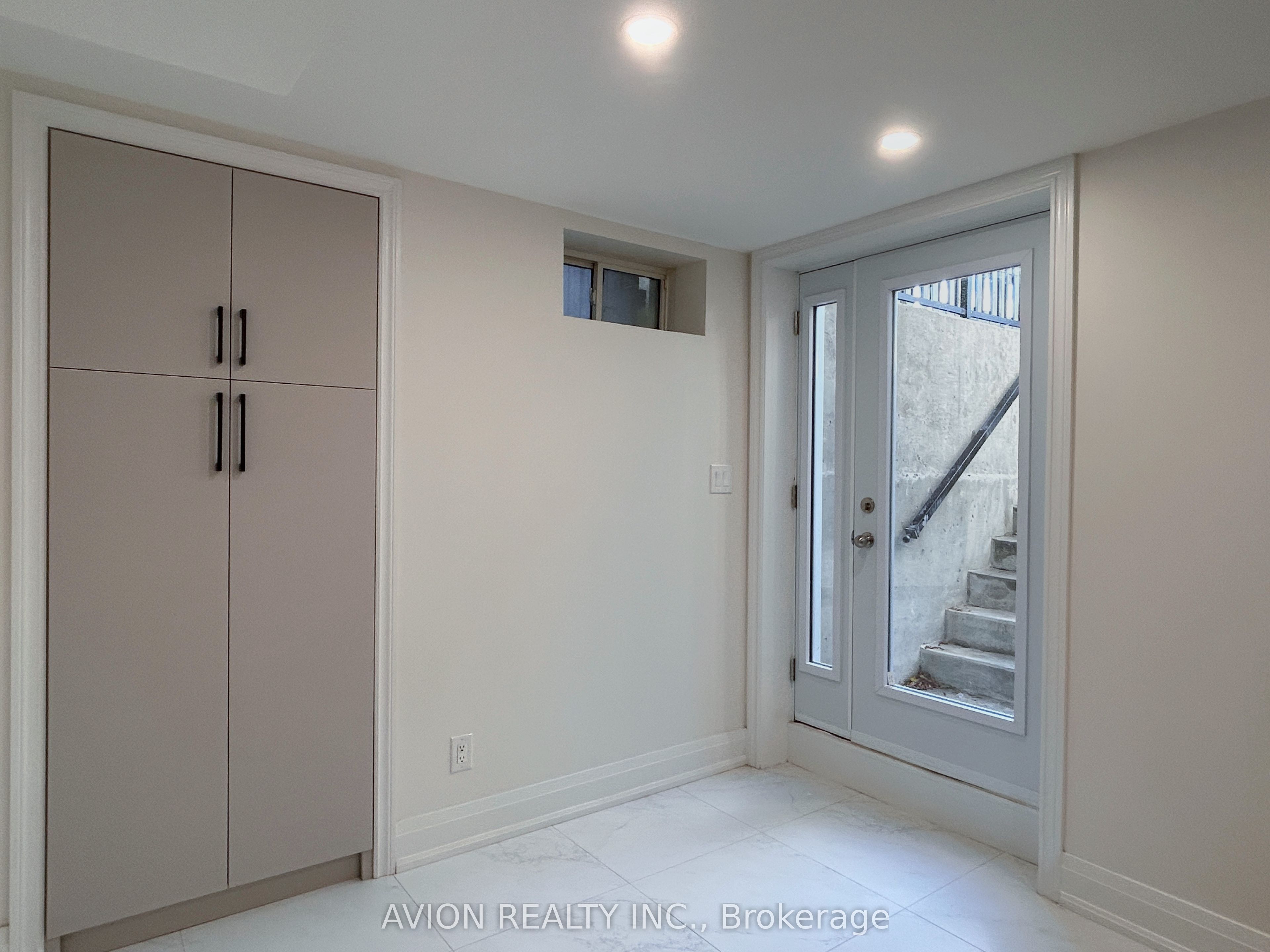 79 Sweet Water Crescent Basement