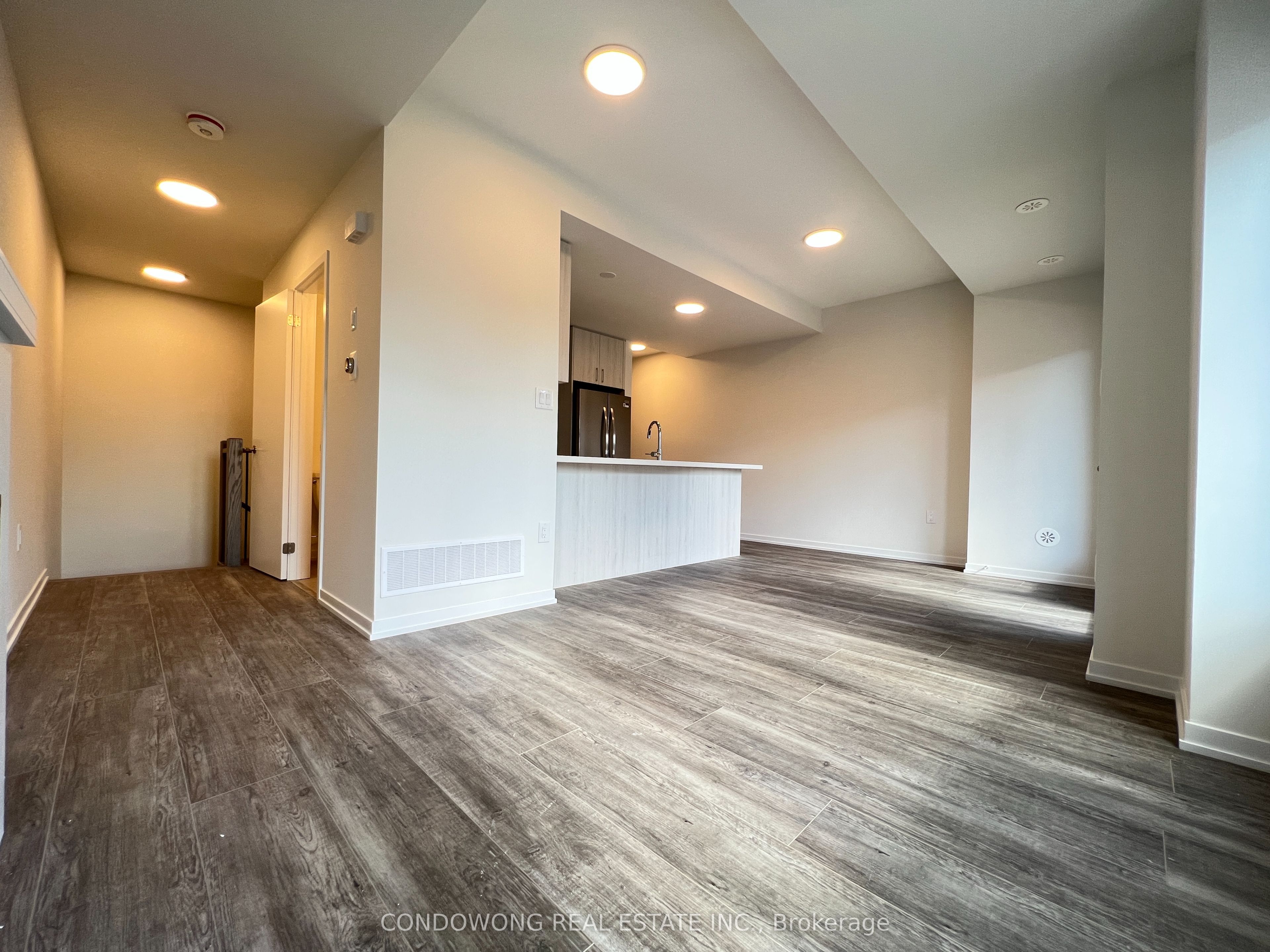 6 Matawin Lane