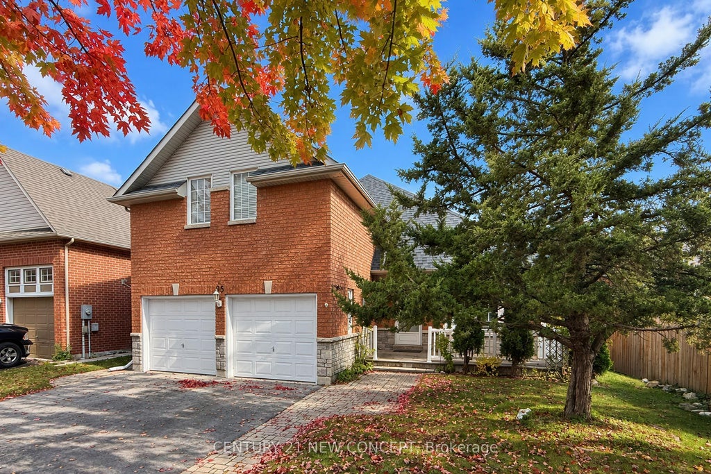 Photo of 95 Bayview Avenue N, Georgina, ON L4P 3Z3 (MLS # N14083526)