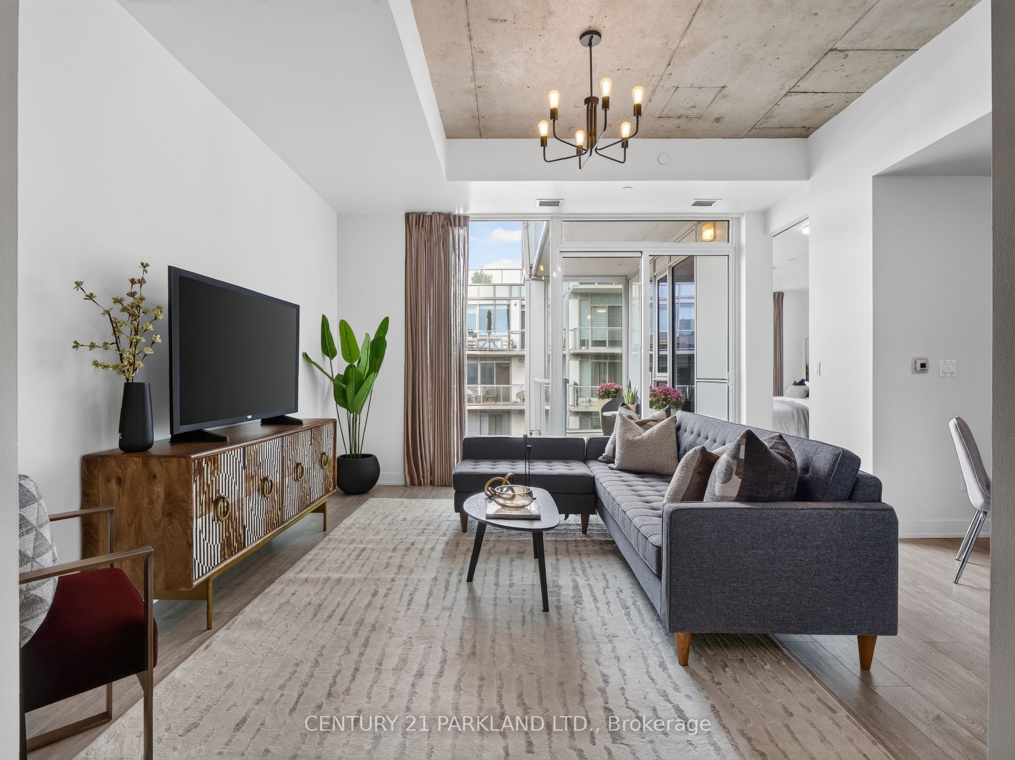 15 Baseball Place N 923