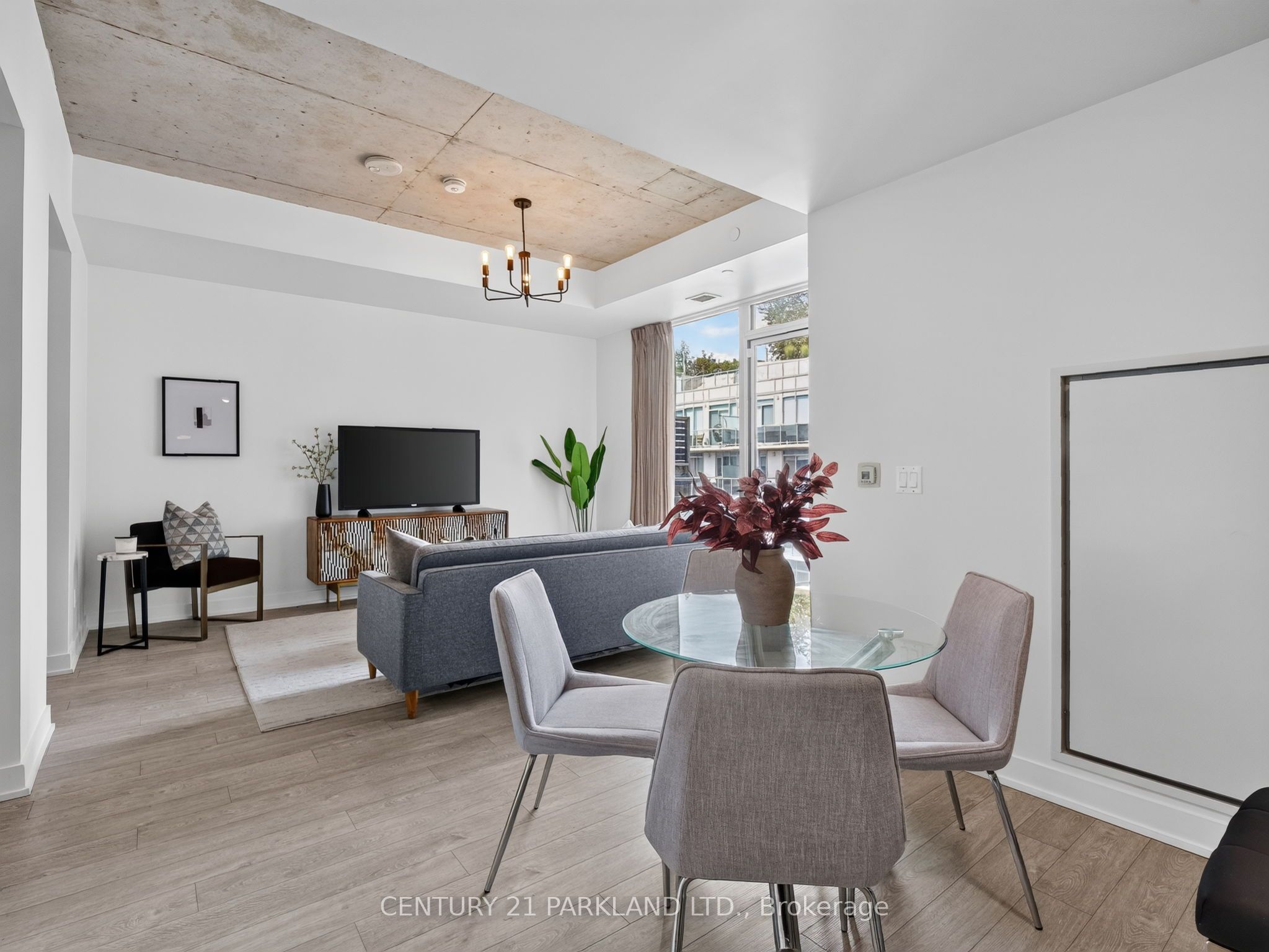 15 Baseball Place N 923