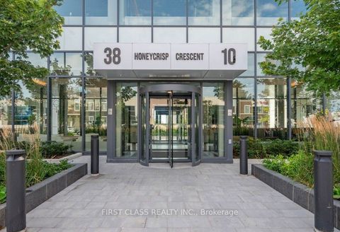 Photo of 10 Honeycrisp Crescent #603, Vaughan, ON L4K 0M7 (MLS # N12658260)