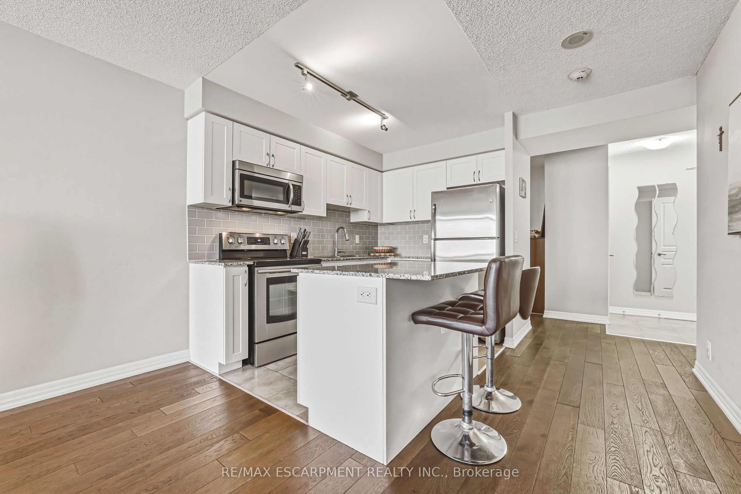 1940 Ironstone Drive 610