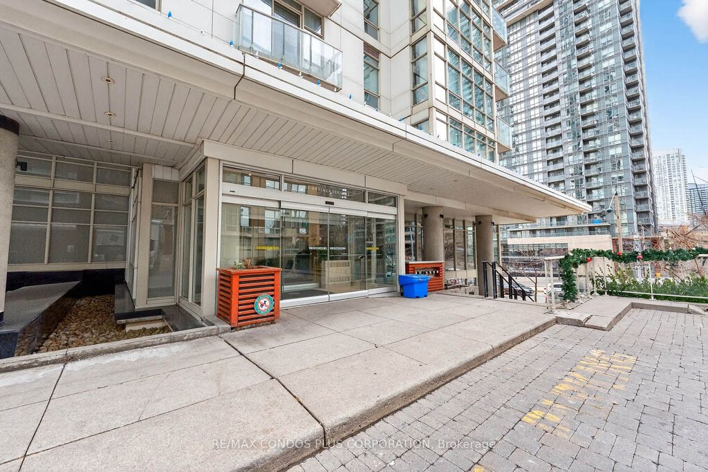 Photo of 35 Mariner Terrace #605, Toronto, ON M5V 3V9 (MLS # C12593016)