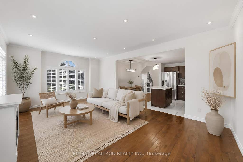 Photo of 876 GOLF LINKS Road #1, Hamilton, ON L9K 1M7 (MLS # X13706652)