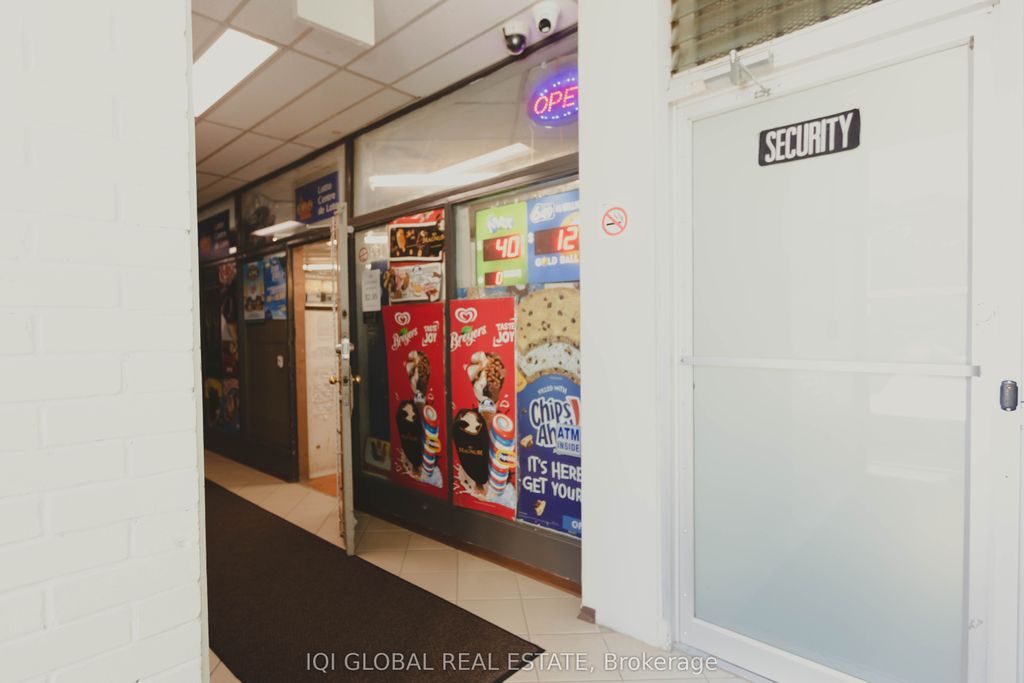 Photo of 390 Dixon Road SE #1202, Toronto, ON M9R 1T4 (MLS # W12386759)