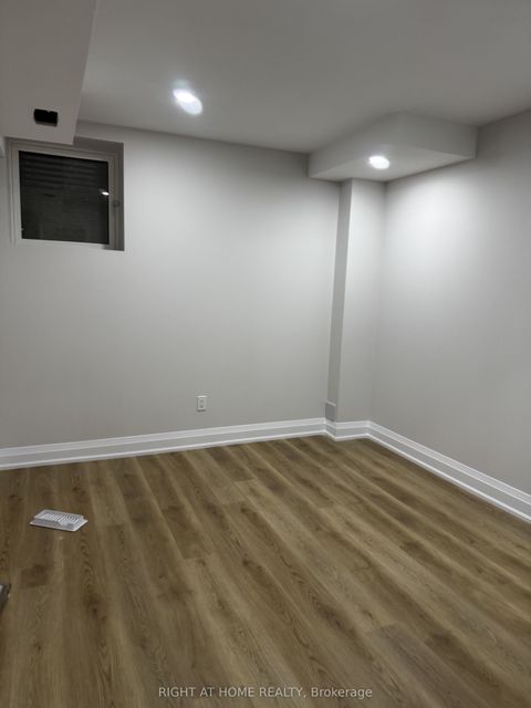 15 Perdita Road Brampton ON L6Y 0C3