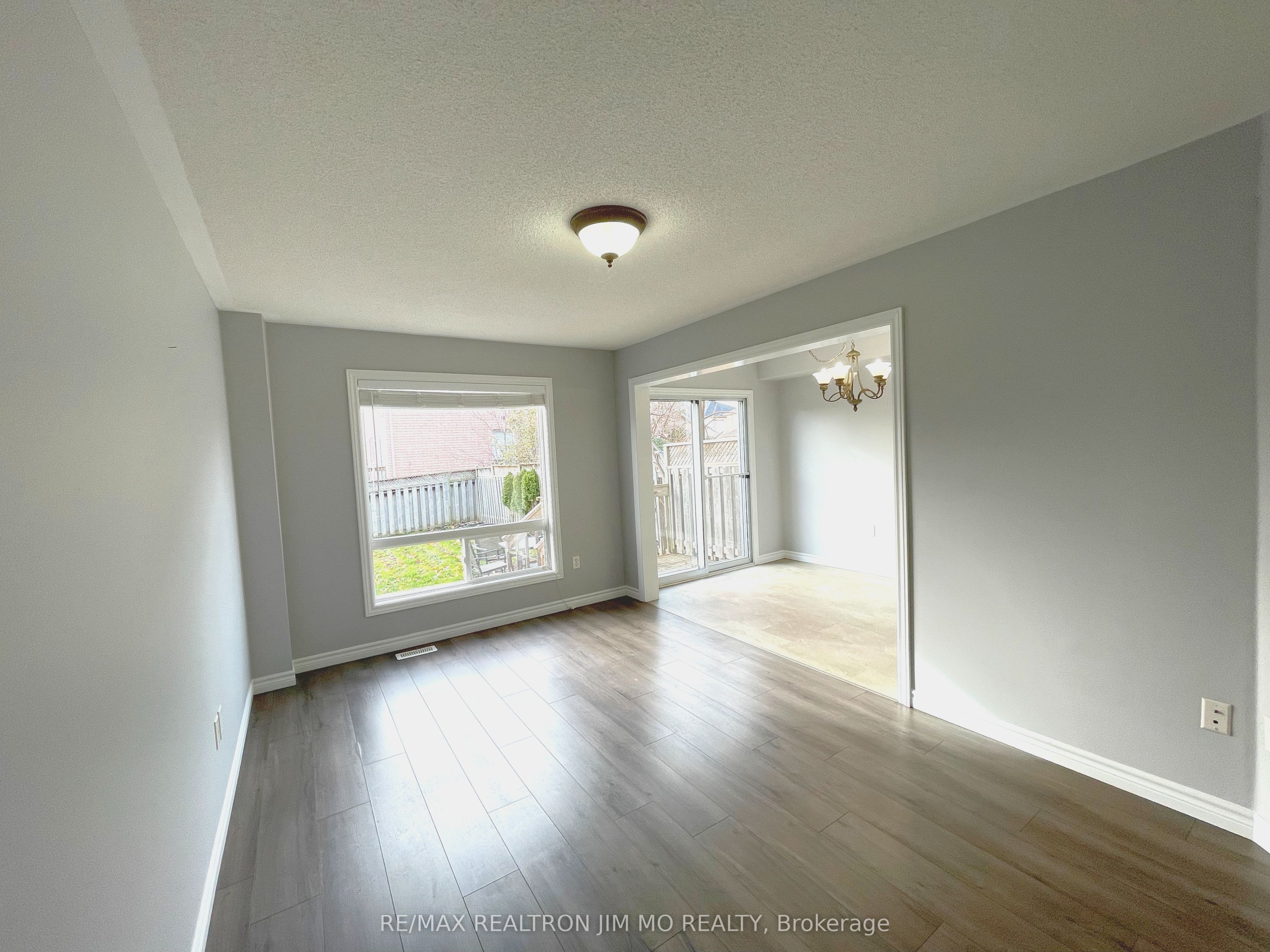 2272 Hummingbird Way