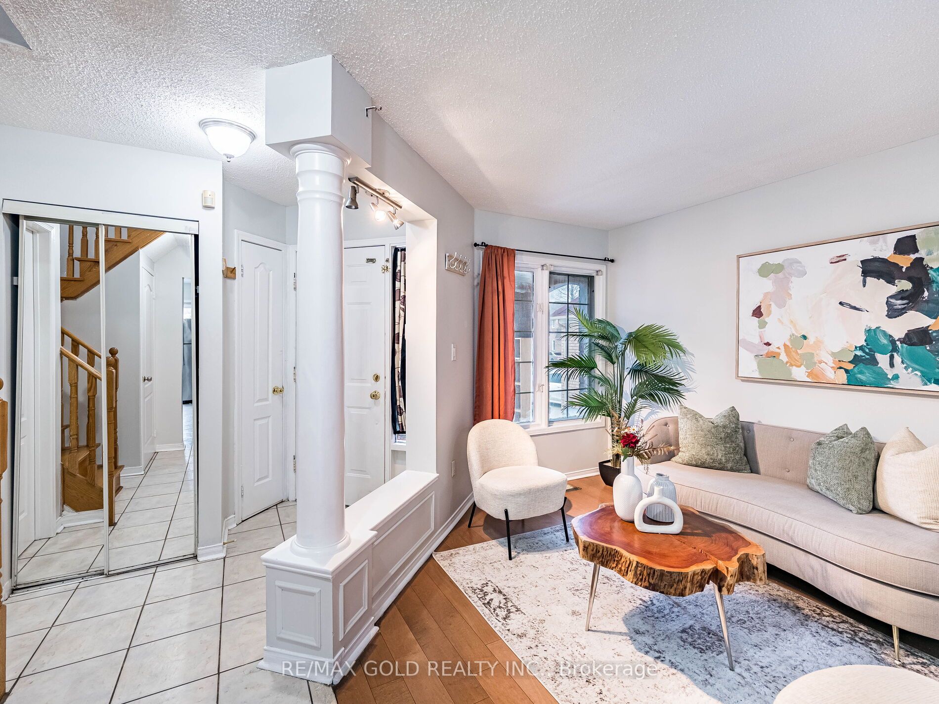 33 Fiddleneck Crescent