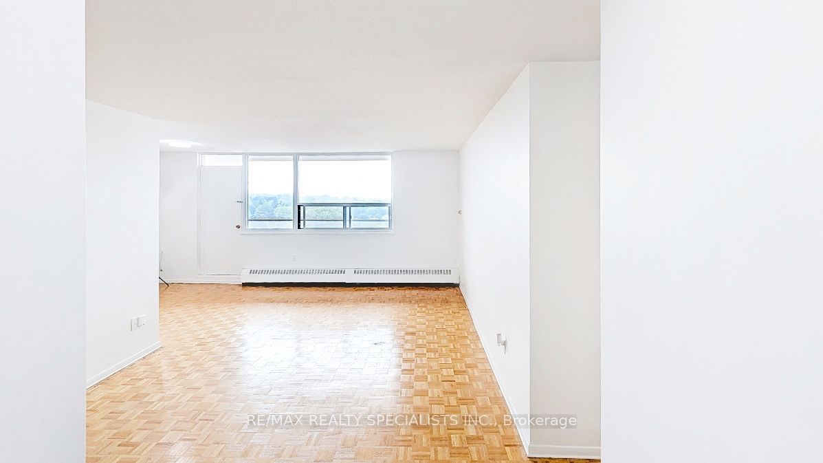 180 Markham Road 1201